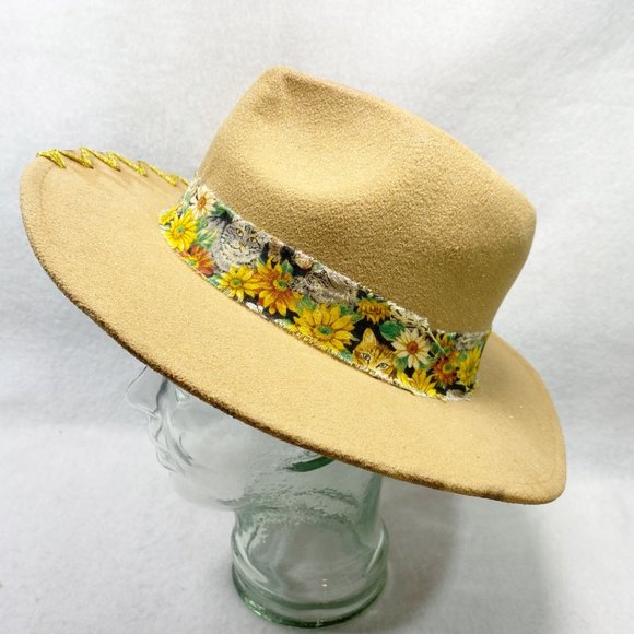 Gold Glitter Tan Cat Rancher OS main image 9